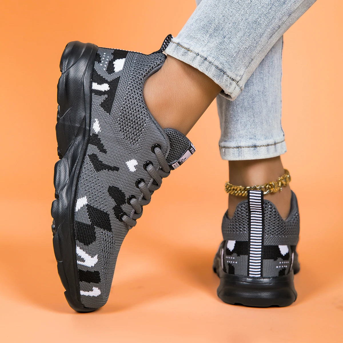 Orthopedic Walking Sneakers with Lightweight Cushion