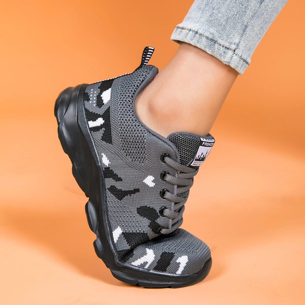 Orthopedic Walking Sneakers with Lightweight Cushion