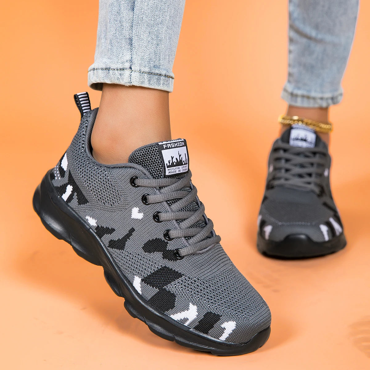 Orthopedic Walking Sneakers with Lightweight Cushion